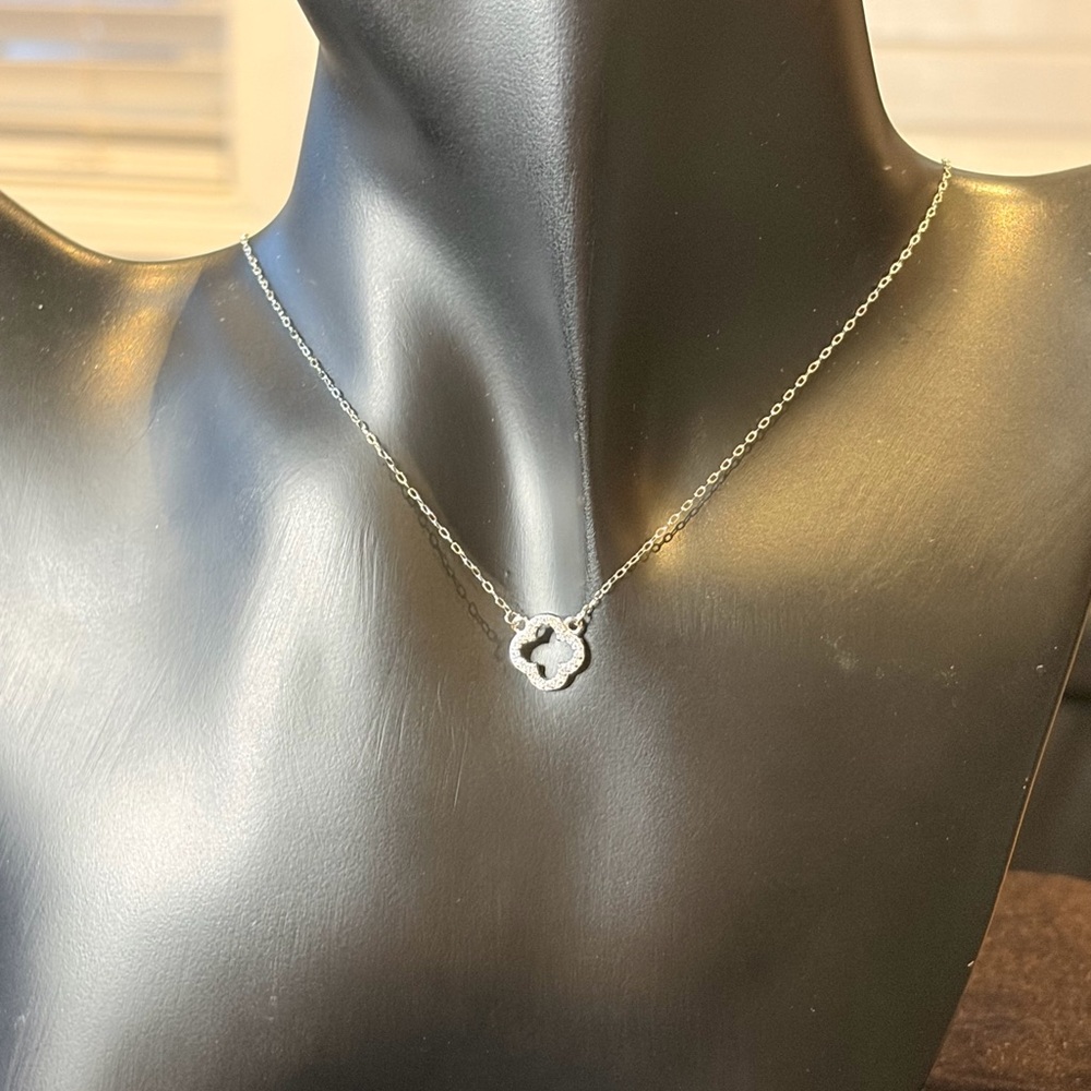 🌙 C582 Elegant gold plated 925 Clover and cubic zirconia Pendant Necklace